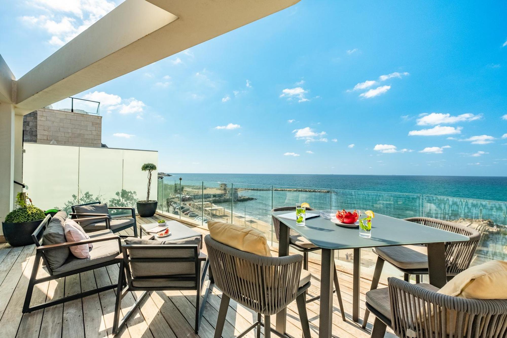 Penthouse 3Br + Roof Top + Parking - On The Beach 海法 外观 照片